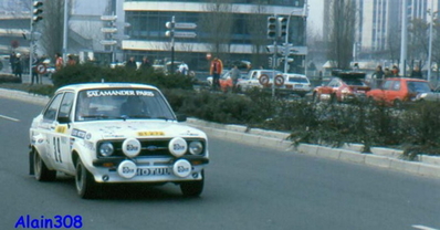 Nicolas Koob - Win Jacoby
48º Rallye Automobile de Monte-Carlo 1980. Ford Escort RS 1800 MKII (BT 272). Clasificado 21º.

Del 19 al 25 de Enero, Monte-Carlo.
Superficie: asfalto - nieve.

El Rally tenia un total de 3063.30 km de los que 695.30 km divididos en 33 tramos eran especiales (4 de ellas fueron canceladas SS17 Pont du Fosse - Romette de 21 Km, SS20 Col du Corobin de 15 Km, SS32 Pont des Miolans - St Auban 2 de 24 Km y SS33 Roquesteron - Boyon 3 de 18 Km).

Se inscribieron 255 equipos, tomaron la salida 237, finalizaron 88.@
Palabras clave: Ford;Escort;MKII;Montecarlo;1980;MKII