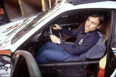 Giro d'Italia Automobilistico 1980
Eddie Cheever - Bernard Darniche - Alain Mahe

Lancia Beta Montecarlo Turbo Gr.5 (Martini Racing)

La foto creemos que es Cheever....... o Darniche??
Palabras clave: Lancia;Beta;Montecarlo;1980;Giro_Italia_Automobilistico;Personajes