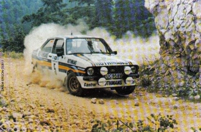 Hannu Mikkola - Arne Hertz
27º Acropolis Rally 1980. Ford Escort RS 1800 MKII (EUC 958V).
Abandonó por problemas eléctricos en SS13 Gilofon de 23.80 Km.

Del 26 al 29 de Mayo, Atenas, Grecia.
Superficie: tierra.

El Rally tenia un total de 2743.86 km de los que 956.16 km divididos en 56 tramos, eran especiales, (una de ellas fue cancelada SS55 Railway de 9,20 Km).

Se inscribieron 154 equipos, tomaron la salida 148, finalizaron 37.@
Palabras clave: ;Ford;Escort;MKII;Acropolis;Grecia;1980;MKII