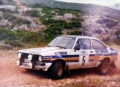 Hannu Mikkola - Arne Hertz
27º Acropolis Rally 1980. Ford Escort RS 1800 MKII (EUC 958V).
Abandonó por problemas eléctricos en SS13 Gilofon de 23.80 Km.

Del 26 al 29 de Mayo, Atenas, Grecia.
Superficie: tierra.

El Rally tenia un total de 2743.86 km de los que 956.16 km divididos en 56 tramos, eran especiales, (una de ellas fue cancelada SS55 Railway de 9,20 Km).

Se inscribieron 154 equipos, tomaron la salida 148, finalizaron 37.@
Palabras clave: ;Ford;Escort;Acropolis;Grecia;1980;MKII