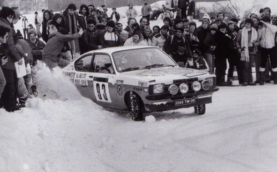 Raymond Chianéa - Jean Chianea
48º Rallye Automobile de Monte-Carlo 1980. Opel Kadett GT/E (3245 TM 06). Abandonó, desconocemos el motivo y en que especial.

Del 19 al 25 de Enero, Monte-Carlo.
Superficie: asfalto - nieve.

El Rally tenia un total de 3063.30 km de los que 695.30 km divididos en 33 tramos eran especiales, (4 de ellas fueron canceladas SS17 Pont du Fosse - Romette de 21 Km, SS20 Col du Corobin de 15 Km, SS32 Pont des Miolans - St Auban 2 de 24 Km y SS33 Roquesteron - Boyon 3 de 18 Km).

Se inscribieron 255 equipos, tomaron la salida 237, finalizaron 88.@
Palabras clave: Opel;Kadett;GT/E;Montecarlo;1980;nieve