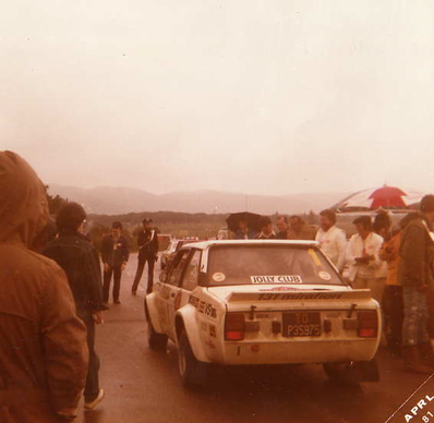 Adartico Vudafieri - Arnaldo Bernacchini
14º Rallye dell'Isola d'Elba 1981. Fiat 131 Abarth (TO P35975). Clasificado 1º.
Jolly Club

Del 22 al 24 de Abril, Campo di Marina, Toscana, Livorno, Italia.
Superficie: asfalto - tierra.

Tomaron la salida 112 equipos, finalizaron 33.@
Palabras clave: Elba;Fiat;1981