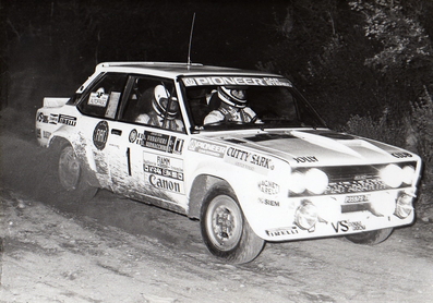 Adartico Vudafieri - Arnaldo Bernacchini
14º Rallye dell'Isola d'Elba 1981. Fiat 131 Abarth (TO P35975). Clasificado 1º.
Jolly Club

Del 22 al 24 de Abril, Campo di Marina, Toscana, Livorno, Italia.
Superficie: asfalto - tierra.

Tomaron la salida 112 equipos, finalizaron 33.@
Palabras clave: Elba;Fiat;1981