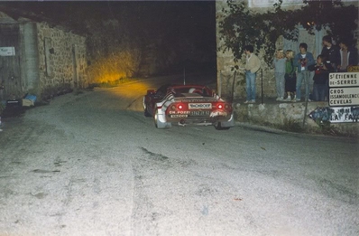 Jean-Claude Andruet - Chantal Bouchetal
40º Tour France Automobile 1981. Ferrari 308 GTB (1762 JY 92). Clasificado 1º.

Del 13 al 19 de Septiembre, Paris-Biarritz, Francia.
Superficie: asfalto.

La prueba tenía un total de 950.70 km cronometrados divididos en 3 etapas y 42 tramos especiales.

Tomaron la salida 80 equipos, finalizaron 33.@
Palabras clave: ;Ferrari;GTB;Tour_France_Automobile;Francia;1981