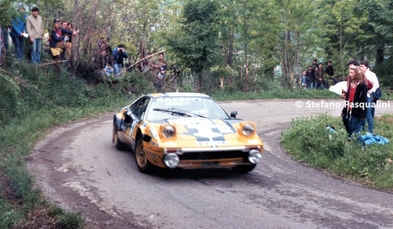 Mauro Pregliasco - Mauro Mannini
11º Rally 4 Regioni 1981. Ferrari 308 GTB (TV 483187). Clasificado 2º.

Del 14 al 16 de Mayo, Salice Terme, Pàvia, Italia.
Superficie: asfalto.

Tomaron la salida 92 equipos, finalizaron 47.

© Stefano Pasqualini
@
Palabras clave: Mauro_Pregliasco;Ferrari;GTB;Regioni;1981