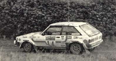Stig Blomqvist - Björn Cederberg
30º Lombard RAC Rally 1981. Talbot Sunbeam Lotus (LAC 999V). Clasificado 3º.

Del 22 al 24 de Noviembre, Chester, Cheshire, Inglaterra.
Superficie: asfalto - tierra.

El Rally tenia un total de 2720 km de los que 722 km divididos en 65 tramos eran especiales.

Se inscribieron 154 equipos, tomaron la salida 151, finalizaron 54.@
Palabras clave: Stig_Blomqvist;Talbot;Lotus;Sunbeam;Gran_Bretaña;RAC_Rally;1981