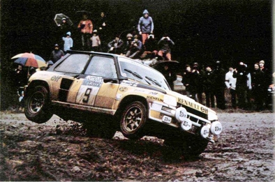 Jean Ragnotti - Martin Holmes
30º Lombard RAC Rally 1981. Renault 5 Turbo (440 VB 91). Clasificado 5º.

Del 22 al 24 de Noviembre, Chester, Cheshire, Inglaterra.
Superficie: asfalto - tierra.

El Rally tenia un total de 2720.00 km de los que 722.00 km divididos en 65 tramos eran especiales.

Se inscribieron 154 equipos, tomaron la salida 151, finalizaron 54.@
Palabras clave: ;Renault;Turbo;Gran_Bretaña;RAC_Rally;1981