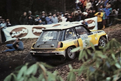 Jean Ragnotti - Martin Holmes
30º Lombard RAC Rally 1981. Renault 5 Turbo (440 VB 91). Clasificado 5º.

Del 22 al 24 de Noviembre, Chester, Cheshire, Inglaterra.
Superficie: asfalto - tierra.

El Rally tenia un total de 2720.00 km de los que 722.00 km divididos en 65 tramos eran especiales.

Se inscribieron 154 equipos, tomaron la salida 151, finalizaron 54.@
Palabras clave: ;Renault;Turbo;Gran_Bretaña;RAC_Rally;1981