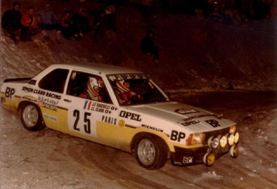 Jean-Louis Clarr - Jean-François Fauchille
49º Rallye Automobile de Monte-Carlo 1981. Opel Ascona i2000 (2410 HS 92). Clasificado 14º.

Del 24 al 30 de Enero, Monte-Carlo.
Superficie: asfalto - nieve.

El Rally tenia un total de 3930.00 km de los que 750.00 km divididos en 32 tramos eran especiales.

Se inscribieron 274 equipos, tomaron la salida 263, finalizaron 133.@
Palabras clave: ;Opel;Ascona;Montecarlo;1981;nieve