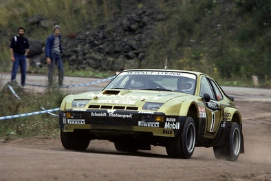 Walter Röhrl - Christian Geistdörfer
14º Int. AvD/STH Hunsrück Rallye 1981. Porsche 924 Carrera GTS (S EK 8747). Abandonó por accidente quedando 106º.

Del 31 de Julio al 1 de Agosto, en Idar Oberstein, Alemania.
Superficie: asfalto - tierra.

El Rally tenia un total de 1017.00 km de los que 566.88 km divididos en 28 tramos eran especiales.

Tomaron la salida 247 equipos, finalizaron 172.@
Palabras clave: Walter_Röhrl;Porsche;Carrera;Hunsrück_Rallye;1981