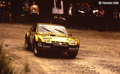 Walter Röhrl - Christian Geistdörfer
14º Int. AvD/STH Hunsrück Rallye 1981. Porsche 924 Carrera GTS (S EK 8747). Abandonó por accidente quedando 106º.

Del 31 de Julio al 1 de Agosto, en Idar Oberstein, Alemania.
Superficie: asfalto - tierra.

El Rally tenia un total de 1017.00 km de los que 566.88 km divididos en 28 tramos eran especiales.

Tomaron la salida 247 equipos, finalizaron 172.

© Herman Sels
@
Palabras clave: Walter_Röhrl;Porsche;Carrera;Hunsrück_Rallye;1981
