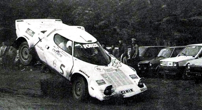 Mauro Pregliasco - Mirko Perissutti
4º Rally Costa Smeralda 1981. Lancia Stratos HF. Abandonó por la suspensión del coche.

Del 2 al 4 de Abril, Porto Cervo, Cerdeña, Italia.
Superficie: tierra.

Desconocemos de cuantos killómetros tanto totales como cronometrados constaba la prueba.

Tomaron la salida 124 equipos, finalizaron 46.@
Palabras clave: Mauro_Pregliasco;Lancia;Stratos;Smeralda;Esmeralda;1981;