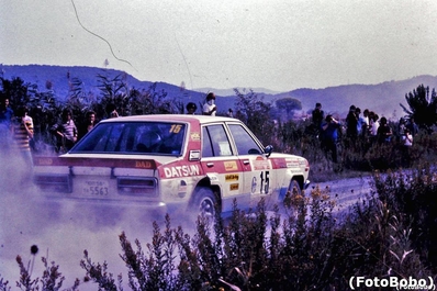 Anthony (Tony) Pond - Ian Grindrod
23º Rally de Sanremo 1981. Datsun Violet GT. Abandonó por la bomba de aceite en SS59 Colle d'Oggia 3.

Del 5 al 10 de Octubre, Sanremo, Italia.
Superficie: asfalto - tierra.

El Rally tenia un total de 2847.00 km de los que 751.06 km divididos en 61 tramos eran especiales, (2 de ellas fueron canceladas SS51 Upega de 12.35 km y SS56 San Romolo de 34.95 km).

Tomaron la salida 63 equipos, finalizaron 27.

© Alberto Anam
@
Palabras clave: Tony_Pond;Datsun;Violet;Sanreno;1981