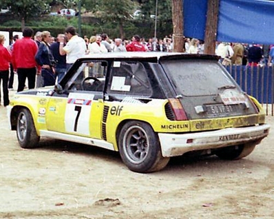 Jean Ragnotti - Jean-Marc Andrié
26º Tour de Corse - Rallye de France 1982. Renault 5 Turbo (50 VP 91). Clasificado 1º.
Renault Elf

Del 6 al 8 de Mayo, Ajaccio, Córcega, Francia.
Superficie: asfalto.

El Rally tenia un total de 1616.70 km de los que 1176.10 km divididos en 27 tramos eran especiales.

Se inscribieron 181 equipos, tomaron la salida 177, finalizaron 47.@
Palabras clave: Renault;Turbo;Corcega;1982;Corse