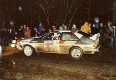 Michèle Mouton - Fabrizia Pons
31º Lombard RAC Rally 1982. Audi Quattro (IN-NN 82). Clasificada 2ª.

Del 21 al 25 de Noviembre, York, Inglaterra.
Superficie: asfalto - tierra.

El Rally tenia un total de 2970.00 km de los que 711.73 km divididos en 69 tramos eran especiales, (una de ellas fue cancelada SS46 Yair de 8.53 Km).

Se inscribieron 161 equipos, tomaron la salida 146, finalizaron 63.@
Palabras clave: Michele_Mouton;Audi;Gran_Bretaña;1982;RAC_Rally;Womens;Mujeres;Inglaterra