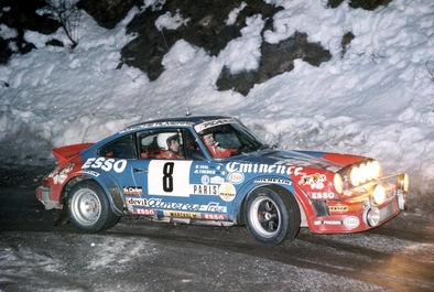 Jean-Luc Thérier - Michel Vial
50º Rallye Automobile de Monte-Carlo 1982. Porsche 911 SC (9262 SC 34). Clasificado 3º.
Esso

Del 16 al 22 de Enero, Monte Carlo.
Superficie: asfalto - nieve.

El Rally tenia un total de 4082.71 km de los que 747.81 km divididos en 32 tramos eran especiales, (2 de ellas fueron canceladas SS7 Trigance - Chateauvieux 1 de 28,53 Km y SS15 St Jean en Royans - La Chapelle en Vercors de 38,67 Km).

Se inscribieron 306 equipos, tomaron la salida 299, finalizaron 140.@
Palabras clave: Porsche;SC;Montecarlo;1982;Nieve