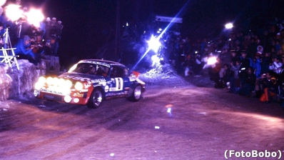 Jean-Luc Thérier - Michel Vial
50º Rallye Automobile de Monte-Carlo 1982. Porsche 911 SC (9262 SC 34). Clasificado 3º.

Del 16 al 22 de Enero, Monte Carlo.
Superficie: asfalto - nieve.

El Rally tenia un total de 4082.71 km de los que 747.81 km divididos en 32 tramos eran especiales, (2 de ellas fueron canceladas SS7 Trigance - Chateauvieux 1 de 28,53 Km y SS15 St Jean en Royans - La Chapelle en Vercors de 38,67 Km).

Se inscribieron 306 equipos, tomaron la salida 299, finalizaron 140.

© Alberto Anam
@@
Palabras clave: ;Porsche;SC;Montecarlo;1982;Turini