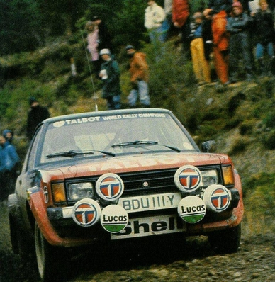 Stig Blomqvist - Bjorn Cederberg
31º Lombard RAC Rally 1982. Talbot Lotus Sunbeam (BDU 111Y). Clasificado 8º.

Del 21 al 25 de Noviembre, York, Inglaterra.
Superficie: asfalto - tierra.

El Rally tenia un total de 2970.00 km de los que 711.73 km divididos en 69 tramos eran especiales, (una de ellas fue cancelada SS46 Yair de 8.53 Km).

Se inscribieron 161 equipos, tomaron la salida 146, finalizaron 63.@
Palabras clave: Stig_Blomqvist;Talbot;Sunbeam;Lotus;Gran_Bretaña;1982;RAC_Rally