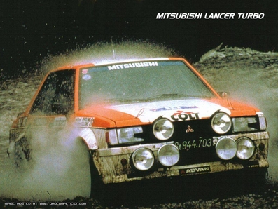 Anders Kullang - Bruno Berglund
31º Lombard RAC Rally 1982. Mitsubishi Lancer 2000 Turbo (St 944.703). Abandonó por el embregue en SS44 Splashetts de 31.06 Km.
Team Ralliart

Del 21 al 25 de Noviembre, York, Inglaterra.
Superficie: asfalto - tierra.

El Rally tenia un total de 2970.00 km de los que 711.73 km divididos en 69 tramos eran especiales, (una de ellas fue cancelada SS46 Yair de 8.53 Km).

Se inscribieron 161 equipos, tomaron la salida 146, finalizaron 63.@
Palabras clave: Mitsubishi;Lancer;Turbo;Gran_Bretaña;RAC_Rally;1982;Inglaterra
