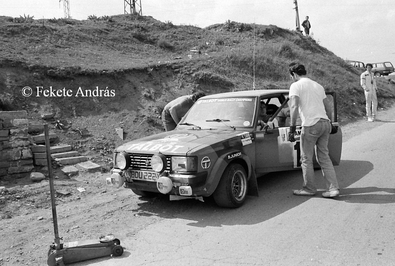 Antonio Zanini Sans - Pedro García
14º Rally Albena - Zlatni Piassatzi - Sliven 1983. Talbot Sunbeam Lotus (BDU 222 Y). Clasificado 1º.

Del 7 al 9 de Mayo, Albena, Bulgaria.
Superficie: asfalto - tierra.

El Rally tenia un total de 504.00 km cronometrados.

Tomaron la salida 75, finalizaron 35.

© Fekete András.
@
Palabras clave: ;Pedro_Garcia;Albena;Zlatni;Talbot;Sunbeam;Lotus;Grupo_B;1983;Bulgaria;Asistencias
