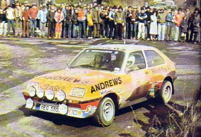 Russell Brookes - Mike Broad
44º Rothmans Circuit of Ireland Rally 1983. Vauxhall Chevette 2300 HSR (XEG 550X). Clasificado 1º.
Andrews Heat for Hire

Del 1 al 5 de Abril, Belfast, Irlanda del Norte.

El Rally tenia un total de 864.82 Km cronometrados divididos en 5 etapas y 54 tramos eran especiales (2 de ellos fueron cancelados SS34 Glen Ellen de 13.26 km y SS41 Ballybuck de 17.28km).

Tomaron la salida 105 equipos, finalizaron 34.@
Palabras clave: Vauxhall_Chevette;Grupo_B;Circuit_Ireland;Irlanda;1983