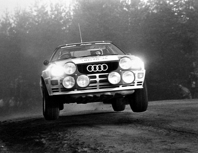 Stig Blomqvist - Bjorn Cederberg
33º 1000 Lakes Rally 1983. Audi Quattro A2 (IN-YA 34). Clasificado 2º.

Del 26 al 28 de Agosto, Jyväskylä, Finlandia.
Superficie: tierra.

El Rally tenia un total de 1461.00 km de los que 472.63 km divididos en 50 tramos, eran especiales.

Se inscribieron 180 equipos, tomaron la salida 174, finalizaron 71.@
Palabras clave: Stig_Blomqvist;Audi;Quattro;Finlandia;Grupo_B;1983;