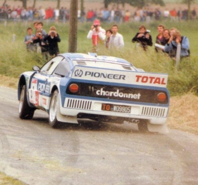 Jean-Claude Andruet - Françoise Sappey
19º Ypres 24 Horas Rally 1983. Lancia Rally 037 (TO W09905). Clasificado 2º.
Ecurie Total

Del 24 al 26 de Junio, Ypres, Bélgica.
Superficie: asfalto.

El Rally tenía 512.00 km cronometrados divididos en dos etapas y 53 tramos especiales.

Tomaron la salida 176 equipos, finalizaron 77.@
Palabras clave: Lancia;Rally;Grupo_B;Ypres;1983
