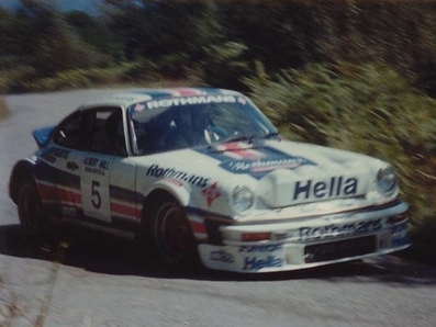 Marc Etchebers - Marie-Christine Etchebers
20º Rallye Internacional Príncipe de Asturias 1983. Porsche 911 SC. Clasificado 2º.

Del 17 al 18 de Septiembre, Oviedo, Asturias, España.
Superficie: asfalto.

El Rally constaba de 2 etapas y 278.20 km cronometrados divididos en 20 tramos especiales.

Tomaron la salida 61 equipos, finalizaron 22.@
Palabras clave: Porsche;Asturias;1983;España;Spain