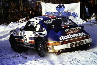 Beny Fernandez - José Luis Sala
31º Rally Costa Brava 1983. Porsche 911 SC 3.0 (6553 RS 64). Clasificado 3º.
Rothmans Rally Team

Del 18 al 20 de Febrero, Lloret de Mar, Girona, Catalunya, España.
Superficie: asfalto - tierra.

El Rally tení­a un total de 1356.5 km de los que 519.10 km divididos en 44 tramos eran especiales.

Tomaron la salida 68 equipos, finalizaron 20.

© Vicenc Llenas Pinsach
@
Palabras clave: Porsche;Costa_Brava;1983;nieve