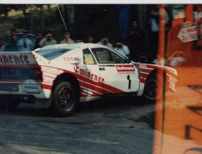 Bernard Darniche - Alain Mahé
42º Tour de France Automobile 1983. Lancia Rally 037 (TO-Y75887). Clasificado 3º.
Eminence Racing Team

Del 19 al 23 Septiembre, Paris, Nice, Francia.
Superficie: asfalto.

El Rally tenia un total de 2800.00 km de los que 630.00 km divididos en 3 etapas y 32 tramos eran especiales (uno de ellos fue cancelado SS27 Col du Noyer).

Tomaron la salida 84 equipos, finalizaron 37.@
Palabras clave: Lancia;Rally;Grupo_B;Tour_France_Automobile;1983