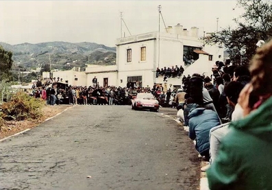Patrick Snijers - Lambert Peeters
7º El Corte Inglés 1983 (Canarias). Porsche 911 SC. Clasificado 3º.@
Palabras clave: ;Porsche;SC;Corte_Ingles;Canarias;1983