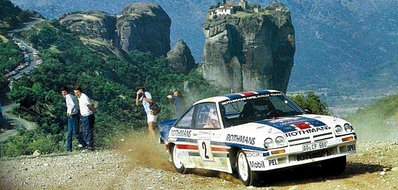 Ari Vatanen - Terry Harryman
30º Rothmans Acropolis Rally 1983. Opel Manta 400 (GG-CP 680). Clasificado 4º.
Rothmans Opel Rally Team

Del 30 de Mayo al 2 de Junio, Atenas, Grecia.
Superficie: tierra.

El Rally tenia un total de 2264 km de los que 843.30 km divididos en 45 tramos eran especiales, (uno de ellos fue cancelado SS22 Tsouka de 6.57 km).

Tomaron la salida 120 equipos, finalizaron 36.

Foto en SS Meteora
@
Palabras clave: Opel;Manta;Grecia;grupo_B;1983;Acropolis;Meteora