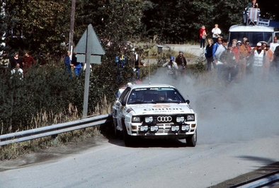 Per Eklund - Ragnar Spjuth
33º 1000 Lakes Rally 1983. Audi Quattro A2 (IN-NN 17). Clasificado 4º.

Del 26 al 28 de Agosto, Jyväskylä, Finlandia.
Superficie: tierra.

El Rally tenia un total de 1461.00 km de los que 472.63 km divididos en 50 tramos, eran especiales.

Se inscribieron 180 equipos, tomaron la salida 174, finalizaron 71.@
Palabras clave: ;Audi;Quattro;Finlandia;Grupo_B;1983