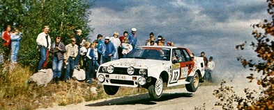 Juha Kankkunen - Staffan Pettersson
33º 1000 Lakes Rally 1983. Toyota Celica Twincam Turbo (A-2160). Clasificado 6º.
Toyota Team Europe

Del 26 al 28 de Agosto, Jyväskylä, Finlandia.
Superficie: tierra.

El Rally tenia un total de 1461.00 km de los que 472.63 km divididos en 50 tramos, eran especiales.

Se inscribieron 180 equipos, tomaron la salida 174, finalizaron 71.@
Palabras clave: ;Toyota;Celica;Grupo_B;Finlandia;1983;TCT