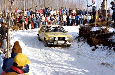Carles Santacreu - Toni Santacreu
31º Rally Costa Brava 1983. Opel Ascona i2000 (26573). Clasificado 6º.
Escudería Catalunya

Del 18 al 20 de Febrero, Lloret de Mar, Girona, Catalunya, España.
Superficie: asfalto - tierra.

El Rally tení­a un total de 1356.5 km de los que 519.10 km divididos en 44 tramos eran especiales.

Tomaron la salida 68 equipos, finalizaron 20.

© Joan Aymami
@@
Palabras clave: Opel;Ascona;Costa_Brava;1983;nieve