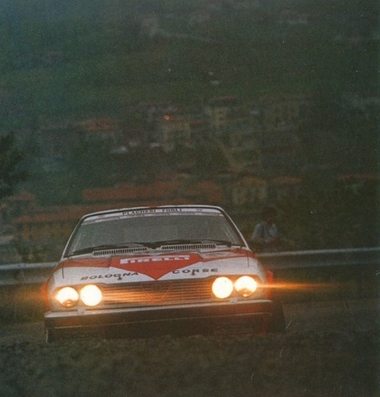 Bruno Bentivogli - Stefano Evangelisti
13º Rally 4 Regioni 1983. Alfa Romeo Alfetta GTV6. Clasificado 6º.
Bologna Corse

Del 12 al 14 de Mayo, Salice Terme, Lombardia, Italia.
Superficie: asfalto.

El Rally constaba de dos etapas y 26 tramos cronometrados.

Tomaron la salida 79 eqyuipos, finalizaron 35.@
Palabras clave: Alfa;Romeo;Rally_4Regioni;1983