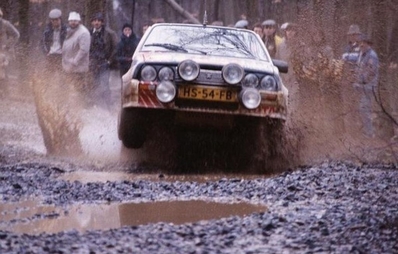 Maaskant - Oosterbaan
14º Criterium Lucien Bianchi 1983. Citröen Visa Chrono. Clasificado 7º.
El Rally tenia un total de 840 Km de los que 527 Km divididos en 57 tramos, eran especiales.
Tomaron la salida 188 participantes, finalizaron 82.
Palabras clave: Criterium_Lucien;Citroen;Visa;Grupo_B;1983