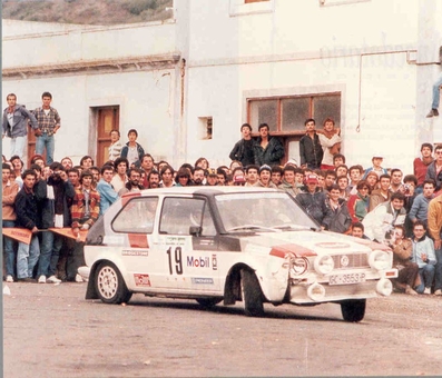 Jose MÂª Ponce - Isabel Fernandez
7º El Corte Inglés 1983 (Canarias). Volkswagen Golf GTI. Clasificado 7º.@
Palabras clave: Jose Mª_Ponce;Volkswagen;Golf;GTI;Corte_Ingles;Canarias;1983