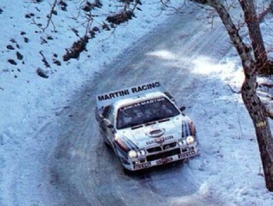 Jean Claude Andruet - Michèle Espinos-Petit (Biche)
51º Rallye Automobile de Monte-Carlo 1983. Lancia Rally 037 (TO Y63868). Clasificado 8º.
Martini Racing

Del 22 al 28 de Enero, Monte-Carlo.
Superficie: asfalto - nieve.

RMC clasificó a todos los equipos que terminaron el "Parcours Commun" (después de SS21).
De los 150 equipos, solo los 100 mejores pudieron competir en el último tramo "Parcours Final".
Los equipos que no completaron todas las etapas recibieron tiempos de penalización, incluso para aquellos que no terminaron el último tramo.
86 equipos completaron todo el rally, dos fueron descalificados.

El Rally tenia un total de 4197 km de los que 709 km divididos en 31 tramos eran especiales, (2 de ellas fue canceladas SS6 Pont des Miolans de 22 Km y SS15 St Jeans en Royans de 38 Km).

Se inscribieron 263 equipos, tomaron la salida 250, finalizaron 149.
@
Palabras clave: Lancia;Montecarlo;Grupo_B;nieve;1983