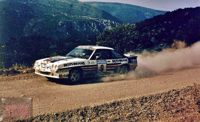 Jimmy McRae - Ian Grindrod
30º Rothmans Acropolis Rally 1983. Opel Manta 400 (GG-CT 205). Clasificado 8º.

Del 30 de Mayo al 2 de Junio, Atenas, Grecia.
Superficie: tierra.

El Rally tenia un total de 2264 km de los que 843.30 km divididos en 45 tramos eran especiales, (uno de ellos fue cancelado SS22 Tsouka de 6.57 km).

Tomaron la salida 120 equipos, finalizaron 36.@
Palabras clave: Jimmy_McRae;Acropolis;Grecia;Opel;Manta;Grupo_B;1983