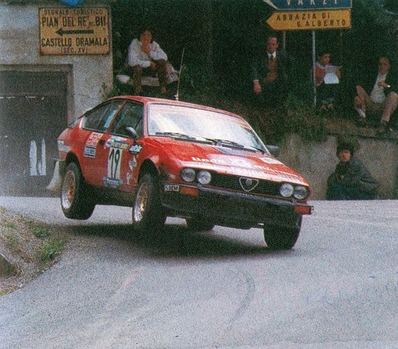 Stefano Speranza - Nelson Ziviani
13º Rally 4 Regioni 1983. Alfa Romeo Alfetta GTV6. Clasificado 8º.
Tre Gazzelle

Del 12 al 14 de Mayo, Salice Terme, Lombardia, Italia.
Superficie: asfalto.

El Rally constaba de dos etapas y 26 tramos cronometrados.

Tomaron la salida 79 eqyuipos, finalizaron 35.@
Palabras clave: Alfa;Romeo;Rally_4Regioni;1983