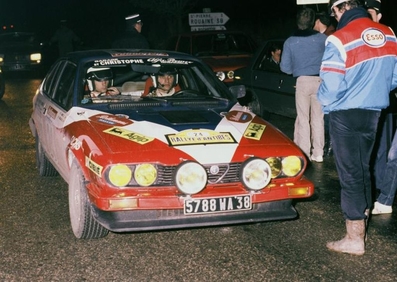 Bertrand Balas - Eric Lainé
18º Rallye International d'Antibes 1983. Alfa Romeo Alfetta GTV6 (5788 WA 38). Clasificado 9º.

Del 13 al 15 de Octubre, Antibes, Alpes Marítimos, Provenza-Alpes-Costa Azul, Francia.
Superficie: asfalto.

El Rallye tenia un total de 513.00 km cronometrados.
Desconocemos en cuantos tramos especiales se dividian.

Tomaron la salida 153 equipos, finalizaron 69.@
Palabras clave: Alfa;Romeo;Antibes;1983