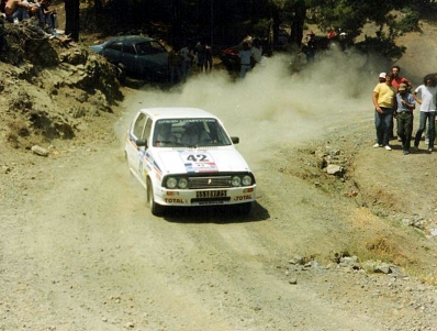 Philippe Wambergue - Vincent Laverne
30º Rothmans Acropolis Rally 1983. Citröen Visa Chrono (551 DVF 75). Clasificado 9º.

Del 30 de Mayo al 2 de Junio, Atenas, Grecia.
Superficie: tierra.

El Rally tenia un total de 2264 km de los que 843.30 km divididos en 45 tramos eran especiales, (uno de ellos fue cancelado SS22 Tsouka de 6.57 km).

Tomaron la salida 120 equipos, finalizaron 36.@
Palabras clave: Citroen;Visa;Chrono;Grupo_B;Acropolis;Grecia;Philippe_Wambergue;1983