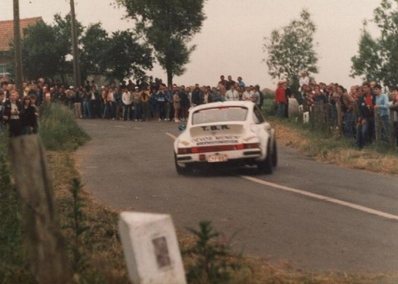 Pierre Dumoulin - Jos Dumoulin
19º Ypres 24 Horas Rally 1983. Porsche 911 SC (CYF-683). Clasificado 10º.
Autostal Duindistel

Del 24 al 26 de Junio, Ypres, Bélgica.
Superficie: asfalto.

El Rally tenía 512.00 km cronometrados divididos en dos etapas y 53 tramos especiales.

Tomaron la salida 176 equipos, finalizaron 77.@
Palabras clave: Porsche;Ypres;1983