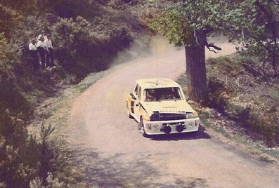 Jean Ragnotti - Jean-Marc Andrié
27º Tour de Corse - Rallye de France 1983. Renault 5 Turbo Tour de Corse (1465 XD 91) Abandonó al chocar con una vaca en SS15 Chiatra - Ponte Nuovo de 64.80 km.

Del 5 al 7 de Mayo, Ajaccio, Córcega, Francia.
Superficie: asfalto.

El Rally tenia un total de 1715.10 km de los que 1066.10 km divididos en 32 tramos eran especiales.

Tomaron la salida 178 equipos, finalizaron 57.@
Palabras clave: ;Renault;Turbo;Corcega;1983;Grupo_B;Corse