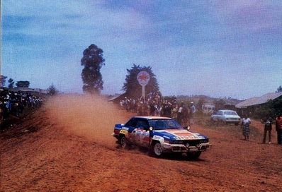 Timo Salonen - Seppo Harjanne
31º Marlboro Safari Rally 1983. Nissan 240RS (KNY59 YA204). Abandonó por motor.
D.T. Dobie & Co

Del 30 de Marzo al 4 de Abril, Nairobi, Kenya, África.
Superficie: tierra.

El Rally tenia un total de 5035 km en los que 1620.95 km se encontraban 26 controles horarios.

Tomaron la salida 78 equipos, finalizaron 22.@

Palabras clave: Timo_Salonen;Nissan;Safari;Grupo_B;1983