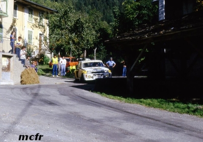Jean Ragnotti - Pierre Thimonier
42º Tour de France Automobile 1983. Renault 5 Turbo Tour de Corse (6005XA91). Abandonó por avería mecánica en SS23 St-Barthelemy de Gua 2 de 38.50 km.
Renault Elf

Del 19 al 23 Septiembre, Paris, Nice, Francia.
Superficie: asfalto.

El Rally tenia un total de 2800.00 km de los que 630.00 km divididos en 3 etapas y 32 tramos eran especiales (uno de ellos fue cancelado SS27 Col du Noyer).

Tomaron la salida 84 equipos, finalizaron 37.@
Palabras clave: Renault;Turbo;Grupo_B;Tour_France_Automobile;1983