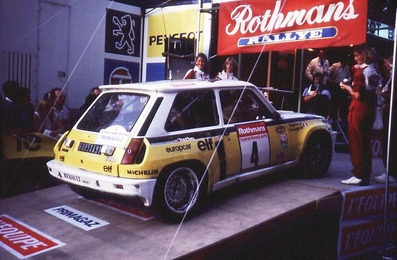 Jean Ragnotti - Pierre Thimonier
42º Tour de France Automobile 1983. Renault 5 Turbo Tour de Corse (6005XA91). Abandonó por avería mecánica en SS23 St-Barthelemy de Gua 2 de 38.50 km.
Renault Elf

Del 19 al 23 Septiembre, Paris, Nice, Francia.
Superficie: asfalto.

El Rally tenia un total de 2800.00 km de los que 630.00 km divididos en 3 etapas y 32 tramos eran especiales (uno de ellos fue cancelado SS27 Col du Noyer).

Tomaron la salida 84 equipos, finalizaron 37.@
Palabras clave: Renault;Turbo;Grupo_B;Tour_France_Automobile;1983;Parque_Cerrado