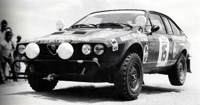 Sandro Munari - Ian Street
31º Marlboro Safari Rally 1983. Alfa Romeo GTV6. Abandonó por rotura del brazo rotor en CH23.

Del 30 de Marzo al 4 de Abril, Nairobi, Kenya, África.
Superficie: tierra.

El Rally tenia un total de 5035 km en los que 1620.95 km se encontraban 26 controles horarios.

Tomaron la salida 78 equipos, finalizaron 22.@
Palabras clave: Sandro_Munari;Safari;Alfa;Romeo;GTV6;1983