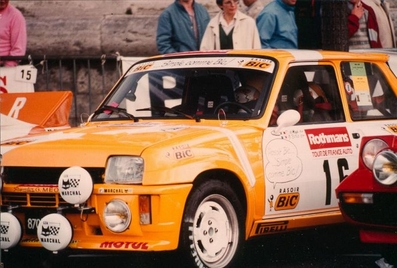 Dominique de Meyer - Gerard Borie
42º Tour de France Automobile 1983. Renault 5 Turbo Tour de Corse (870DS2B). Abandonó por sobrecalentamiento del motor en SS4 Rupt - Baudremont de 12.00 km.

Del 19 al 23 Septiembre, Paris, Nice, Francia.
Superficie: asfalto.

El Rally tenia un total de 2800.00 km de los que 630.00 km divididos en 3 etapas y 32 tramos eran especiales (uno de ellos fue cancelado SS27 Col du Noyer).

Tomaron la salida 84 equipos, finalizaron 37.@
Palabras clave: Renault;Turbo;Grupo_B;Tour_France_Automobile;1983;Parque_Cerrado